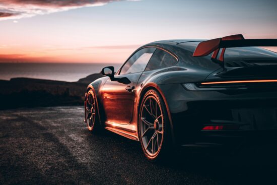 Noleggio Porsche a Torino: guida pratica per chi non ha mai noleggiato una supercar